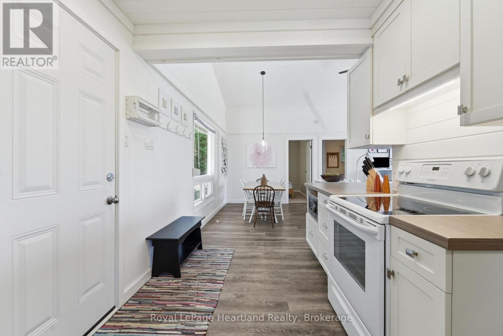 75 VICTORIA BEACH ROAD - 11