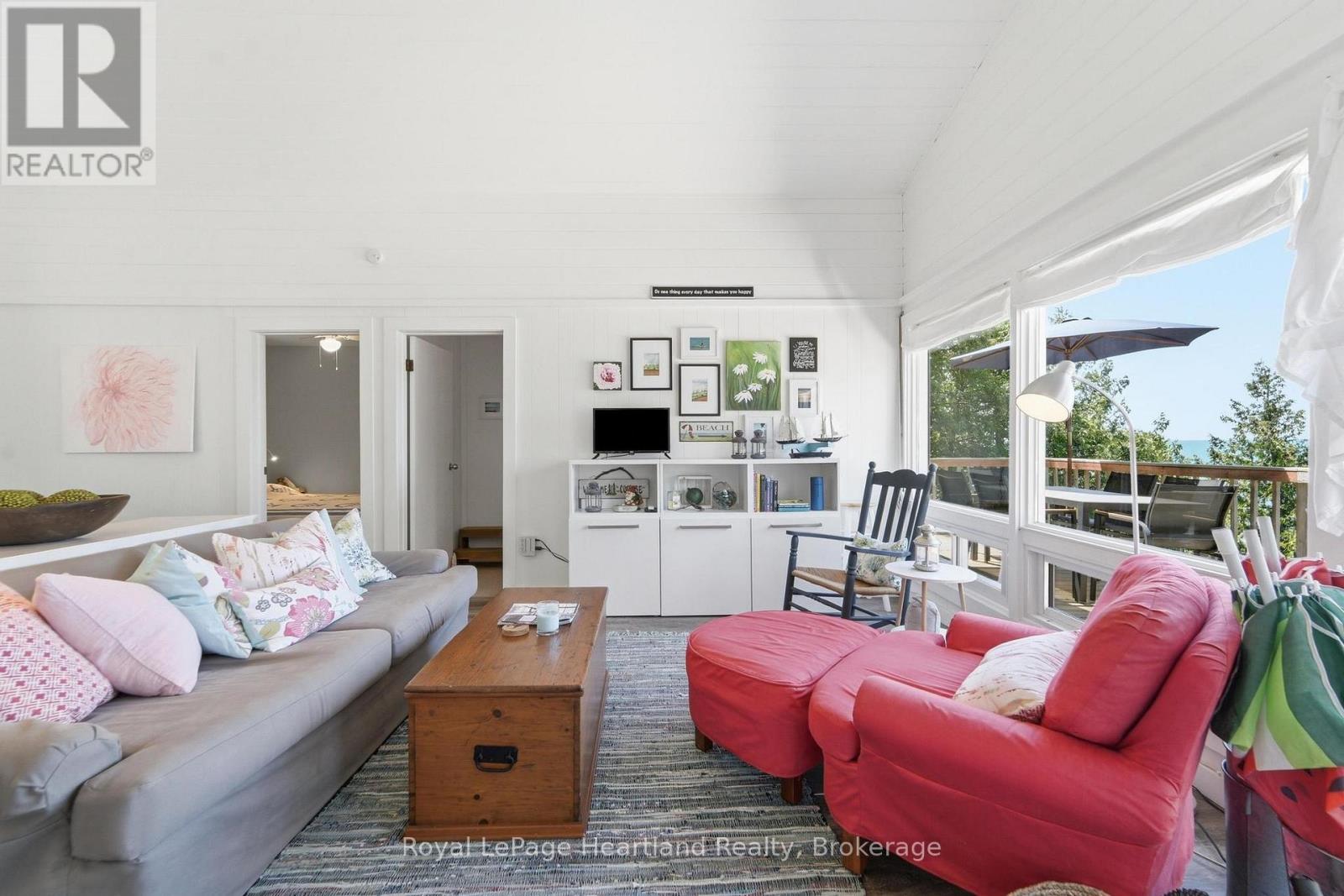 75 VICTORIA BEACH ROAD - 20