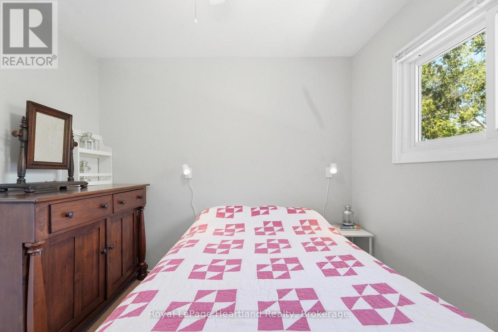 75 VICTORIA BEACH ROAD - 22