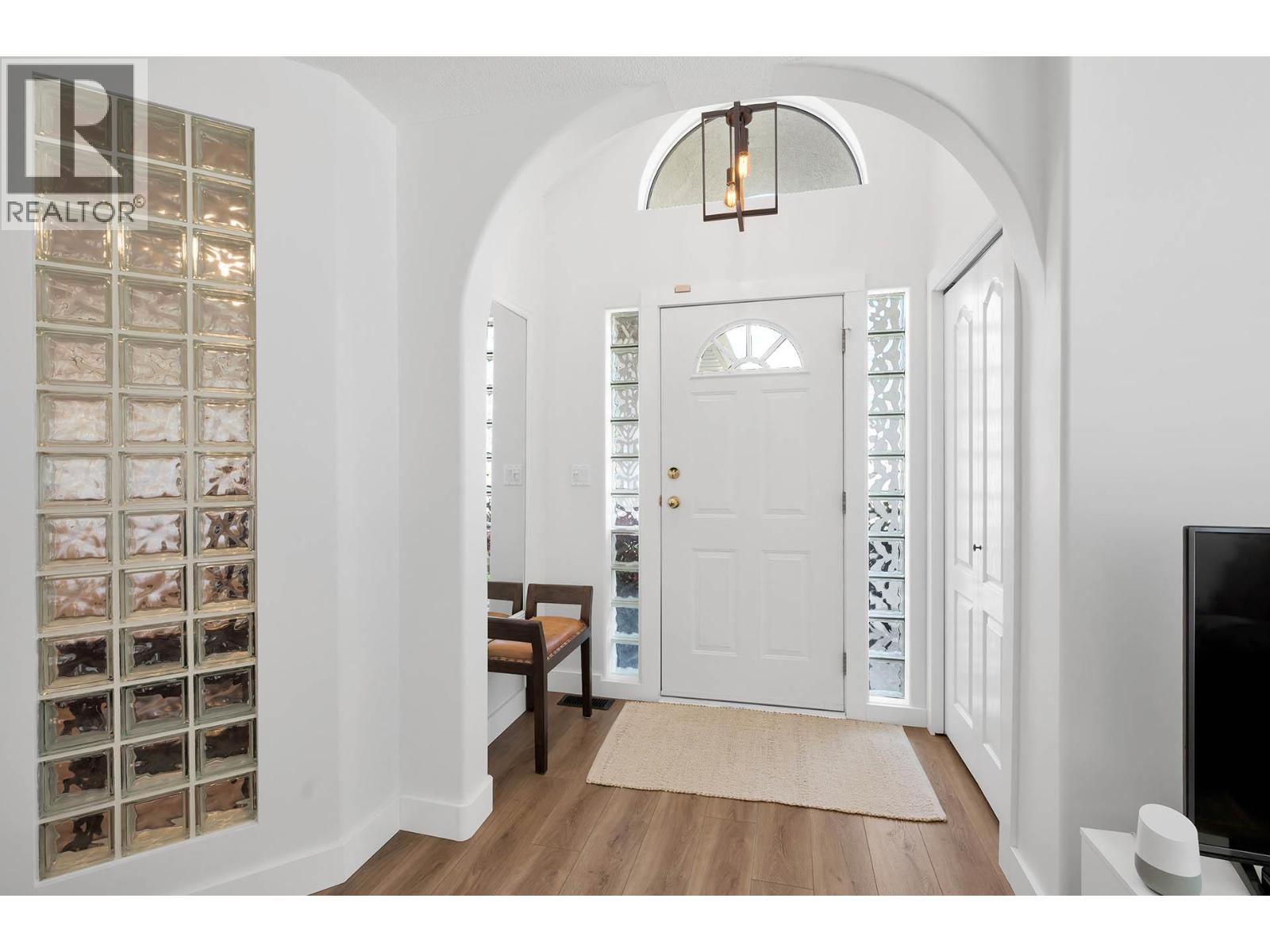 #11 1350 FINLAY Avenue - 3