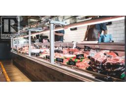1 1890 Cooper Road Road, Kelowna