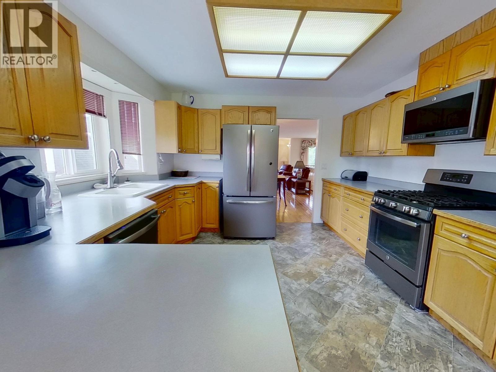 856 ROLPH STREET - 6