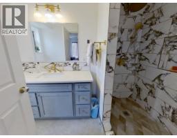 Bedroom 5 - 856 Rolph Street, Quesnel, BC V2J3M1 Photo 11