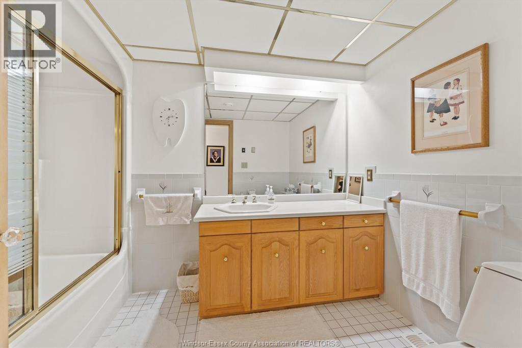 504 DALHOUSIE STREET - 30