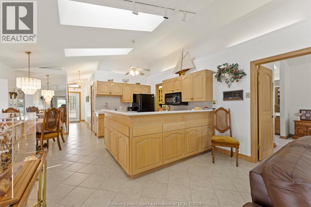 504 DALHOUSIE STREET - 11