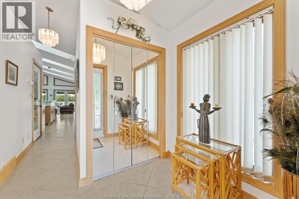 504 DALHOUSIE STREET - 3