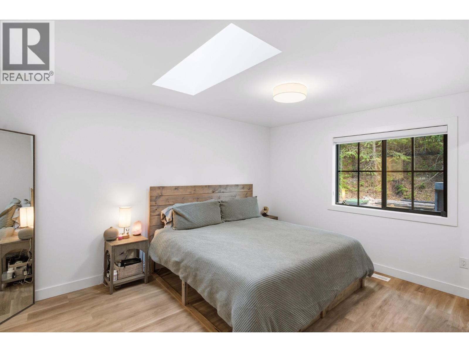 16515 Commonage Road - 18