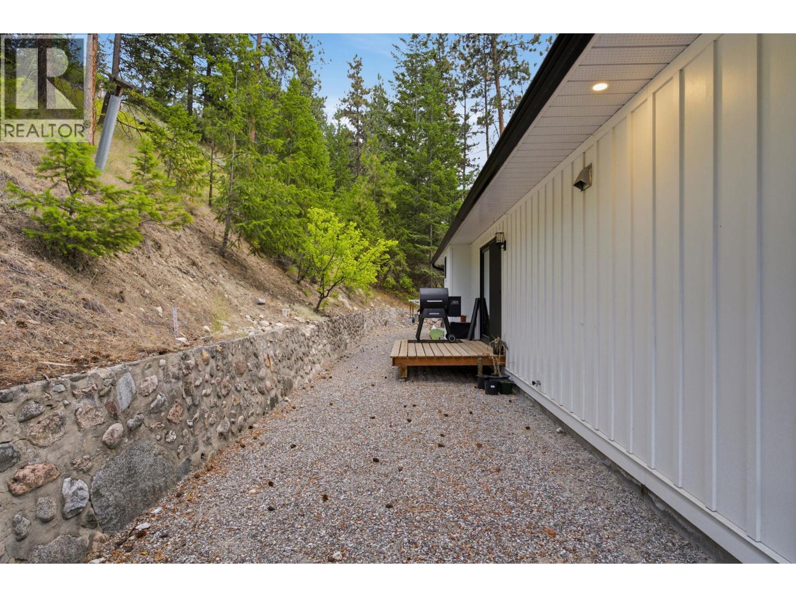 16515 Commonage Road - 29