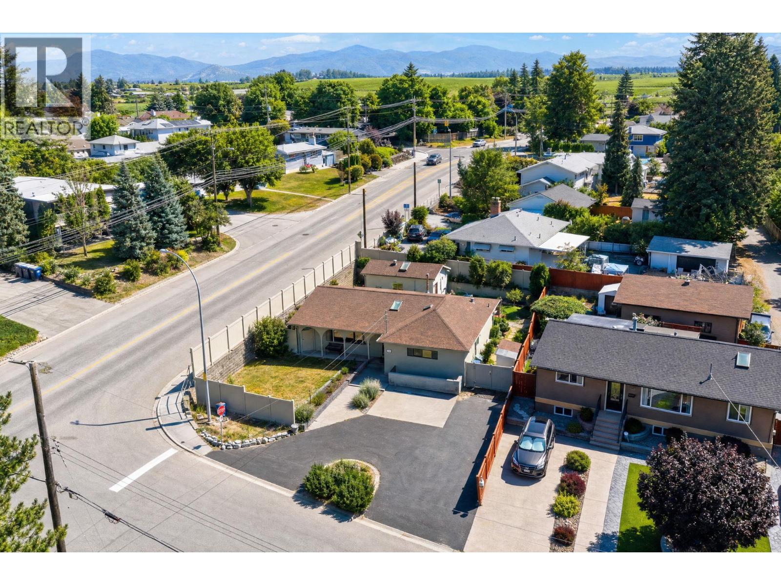 402 Truro Street, Penticton