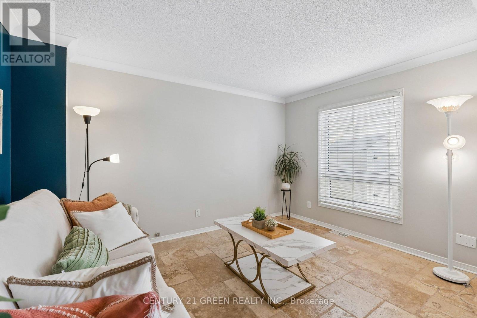 #4 7470 MONASTERY DRIVE - 12