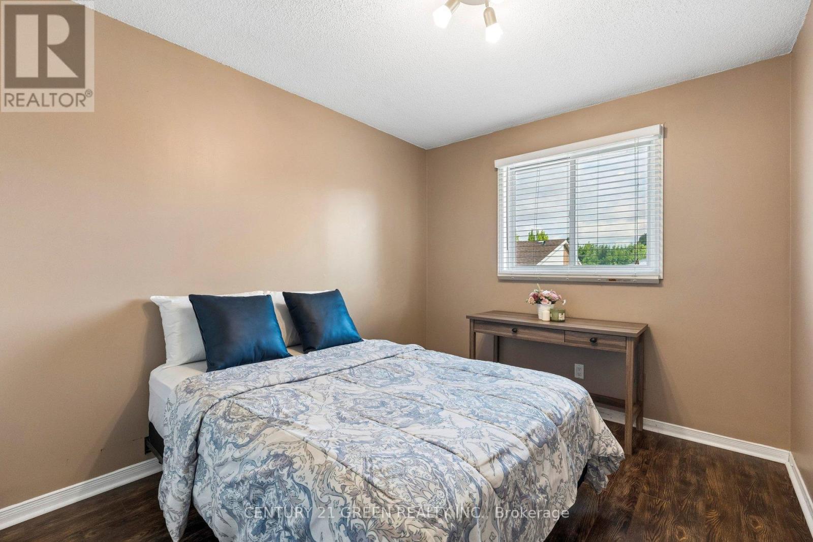 #4 7470 MONASTERY DRIVE - 18