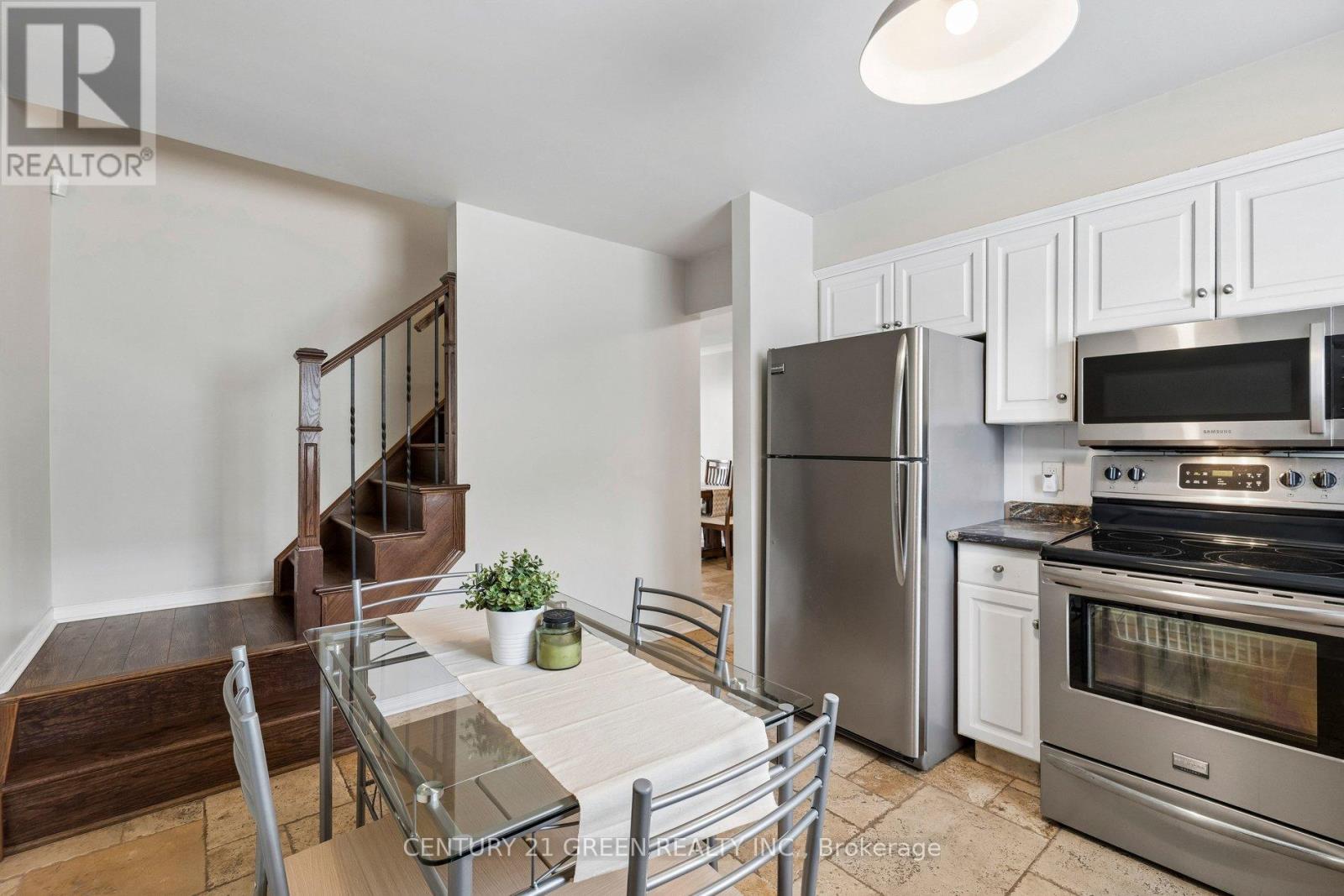 #4 7470 MONASTERY DRIVE - 20