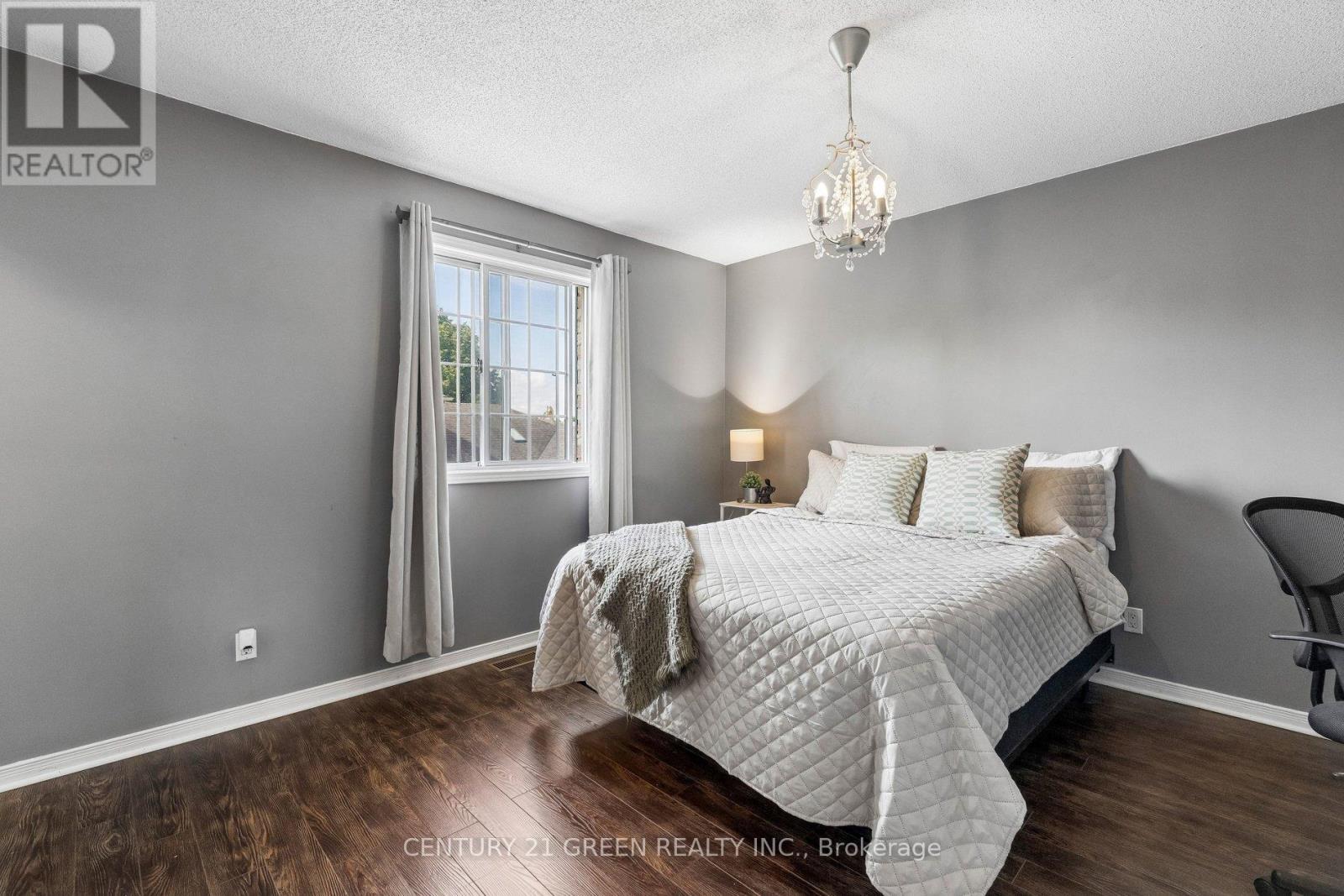 #4 7470 MONASTERY DRIVE - 26