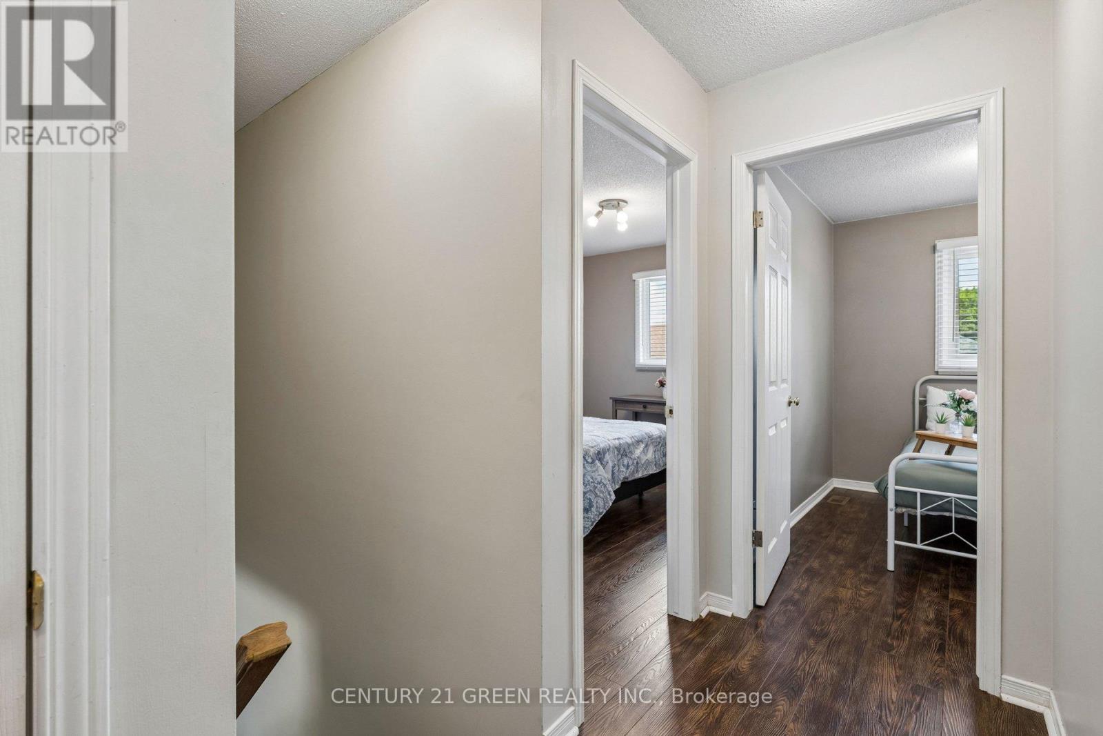 #4 7470 MONASTERY DRIVE - 29