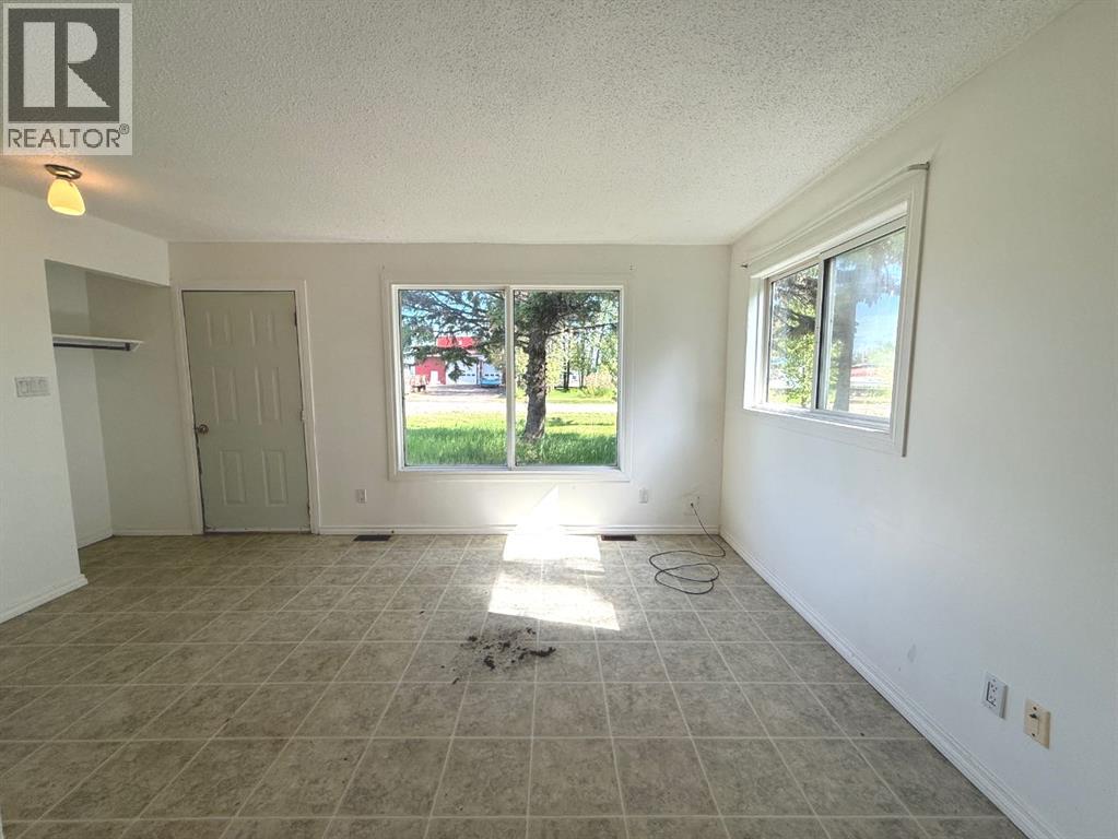 #9 1st Avenue SW - 5