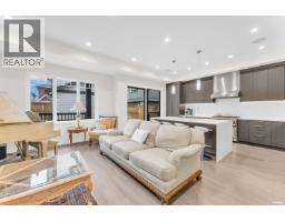 4717 Hemlock Way, Tsawwassen, BC V4M4G2 Photo 9