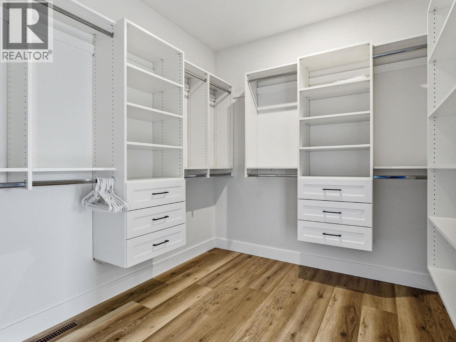 1032 Oak Barrel Lane - 32