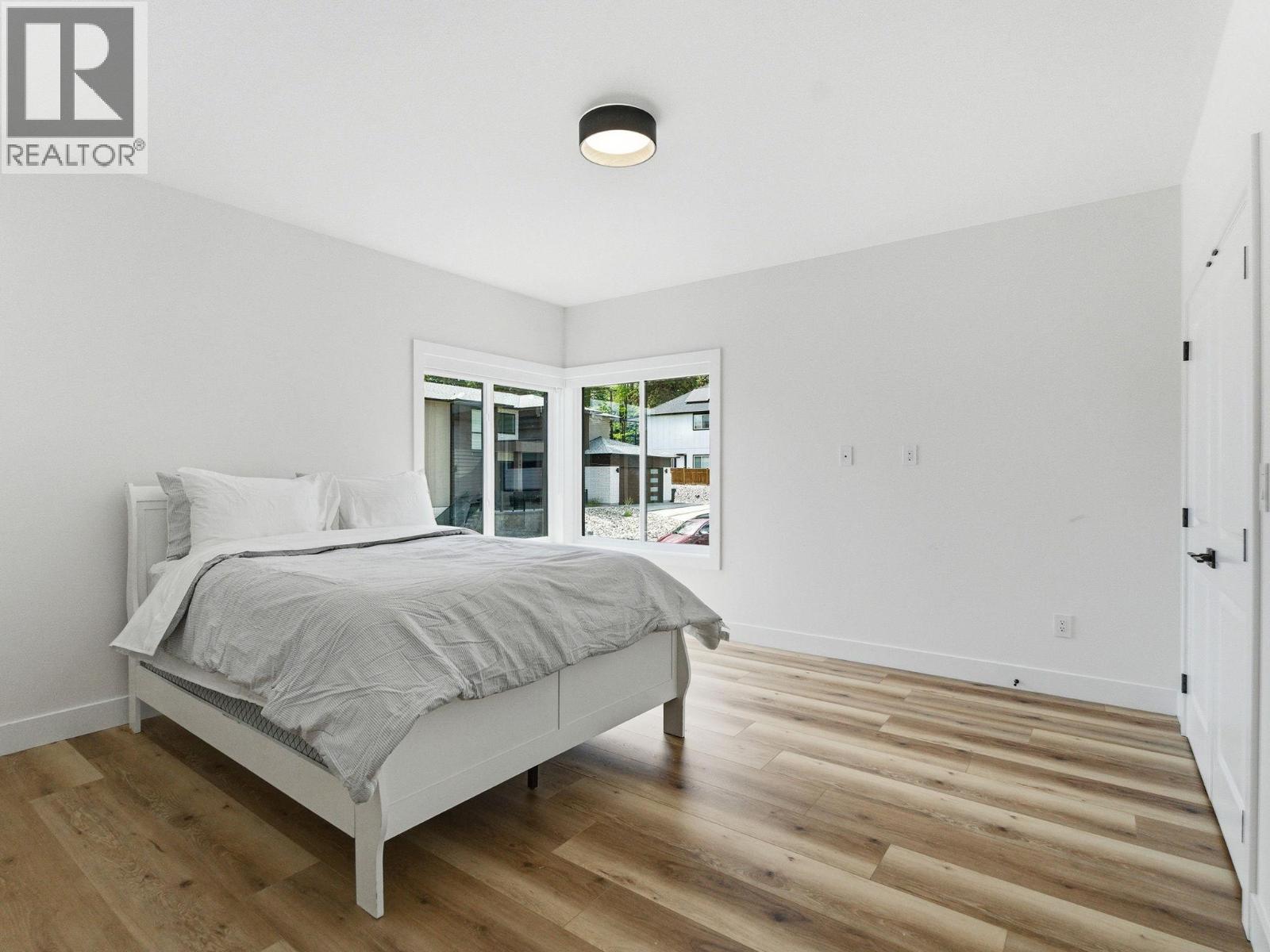 1032 Oak Barrel Lane - 33