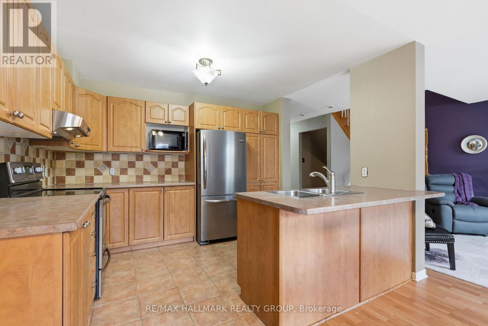2122 PATRICIA STREET - 12
