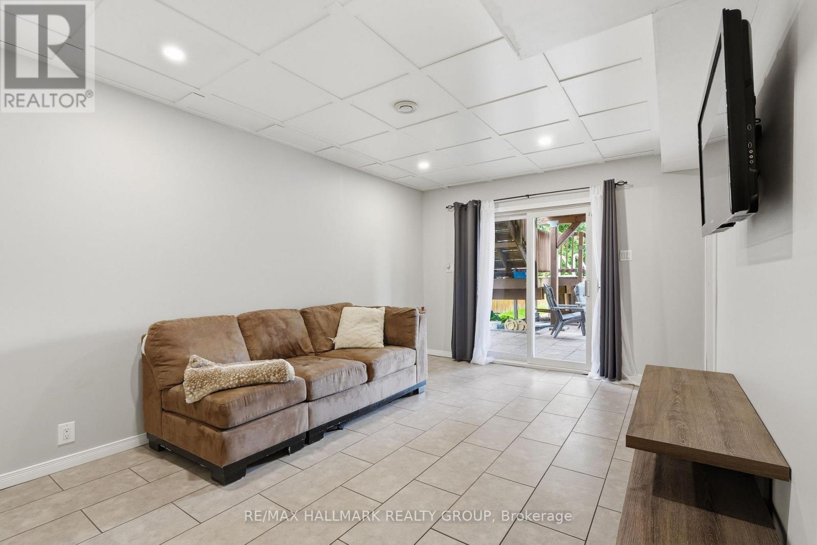 2122 PATRICIA STREET - Image 26