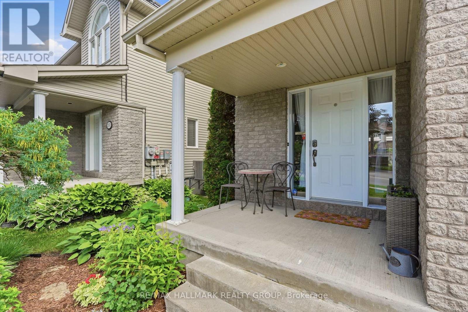 2122 PATRICIA STREET - 3