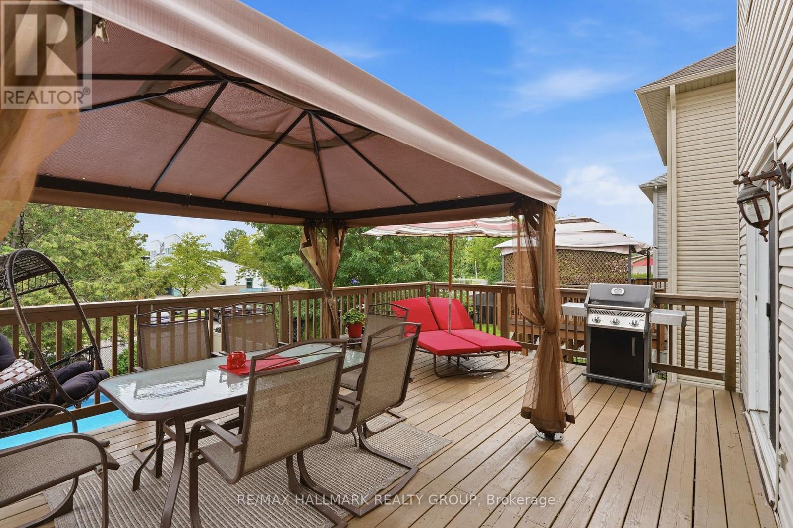 2122 PATRICIA STREET - 33