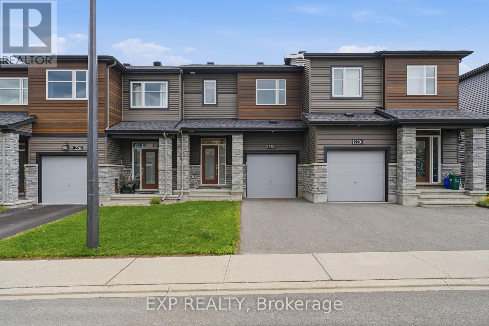 222 GEYSER PLACE - 1