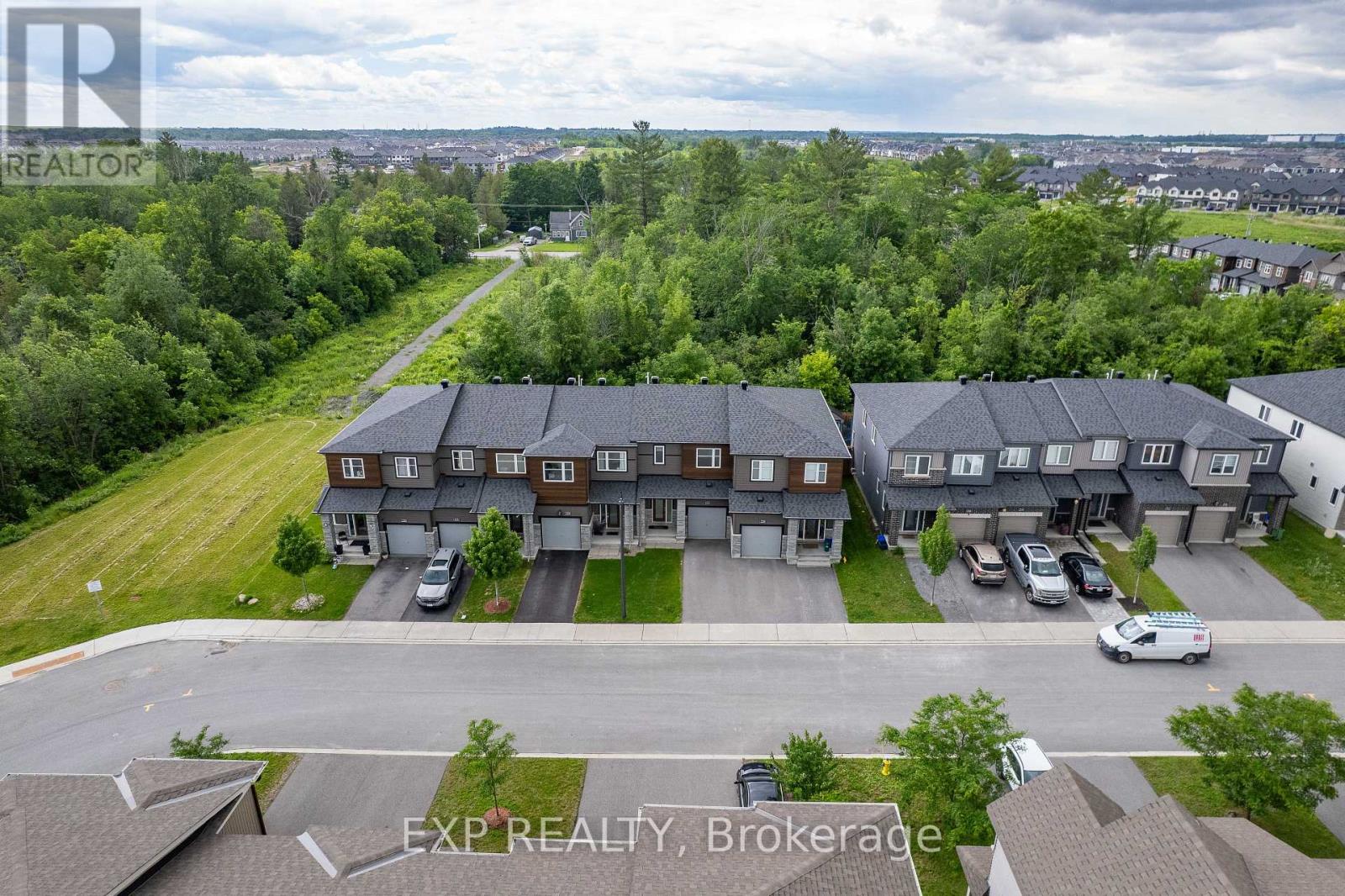 222 GEYSER PLACE - 32