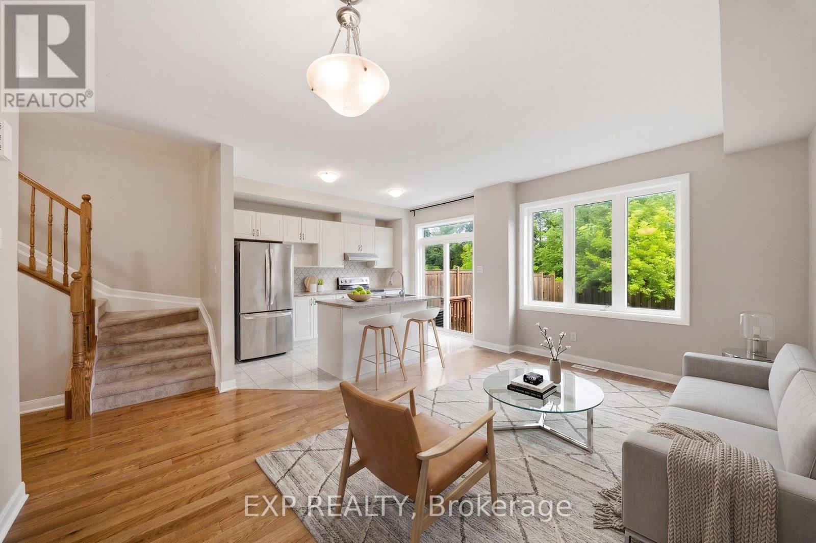 222 GEYSER PLACE - 4