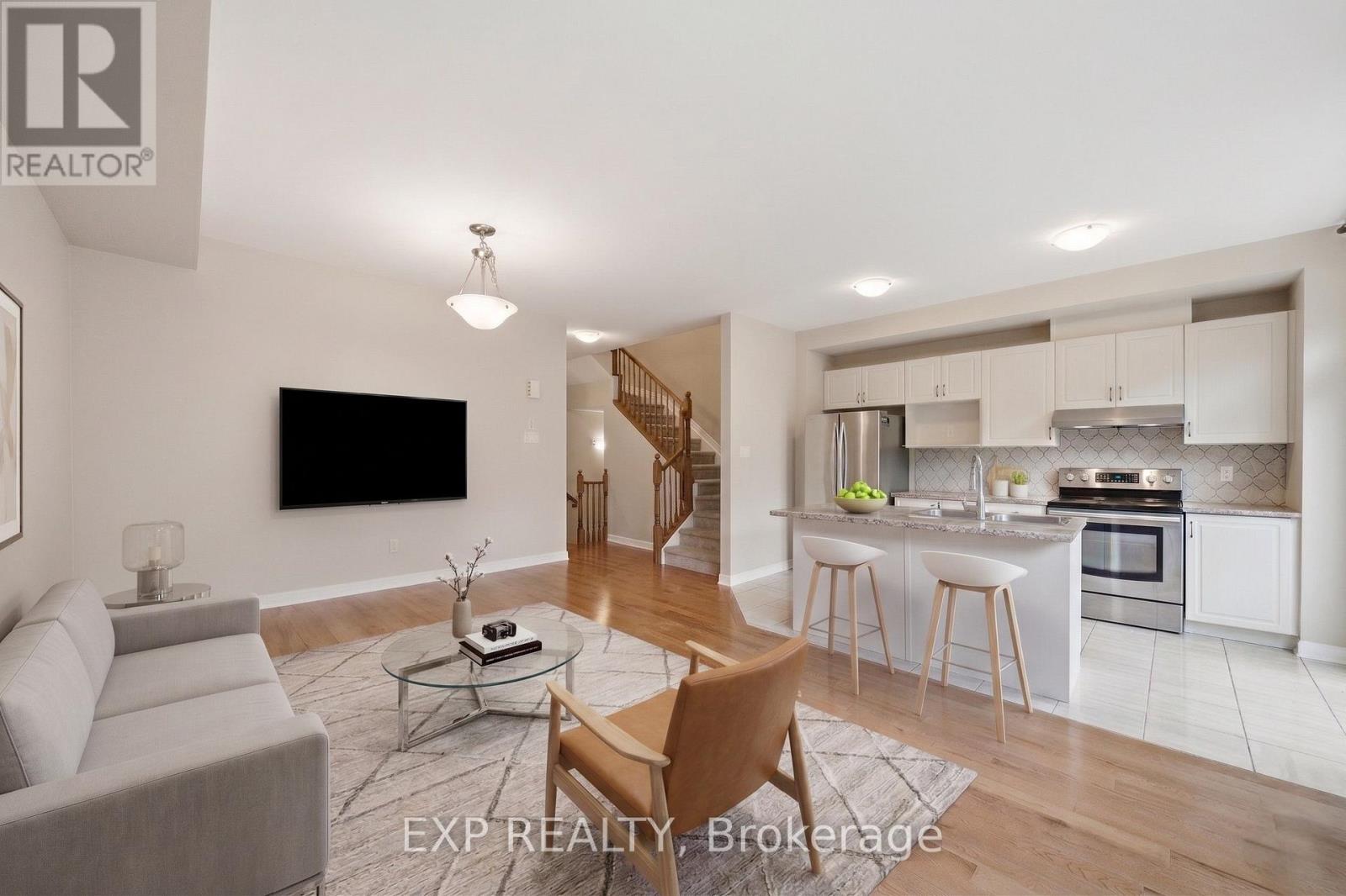 222 GEYSER PLACE - 6