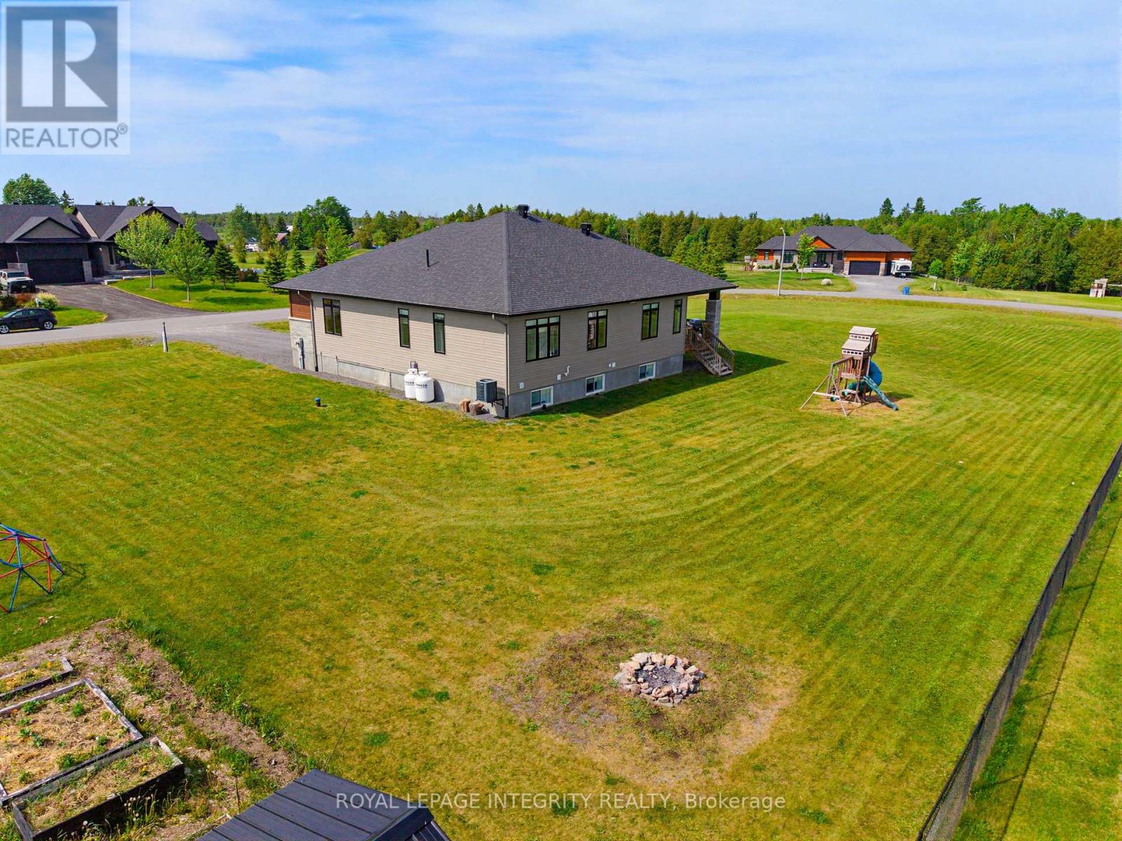 314 JOHNNY PORTER COURT - Image 32