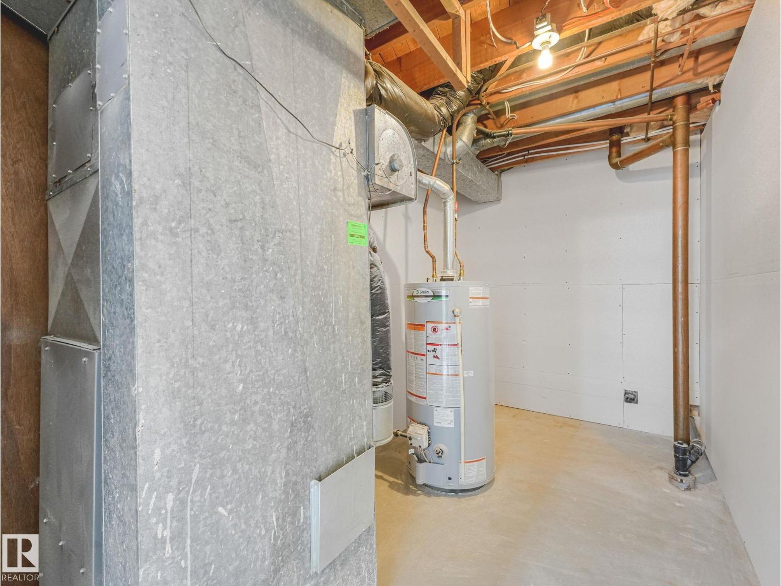 13807 92 ST NW - 40