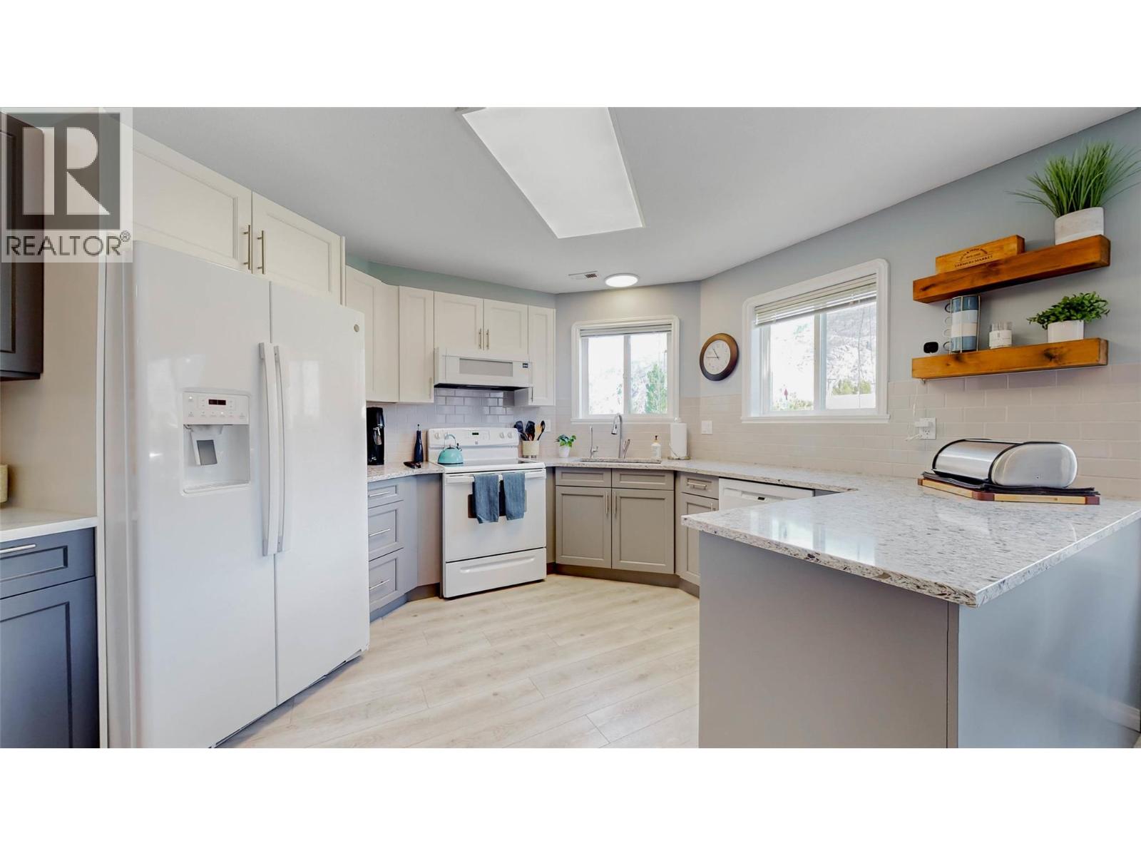 #105 6805 COTTONWOOD Drive - 10