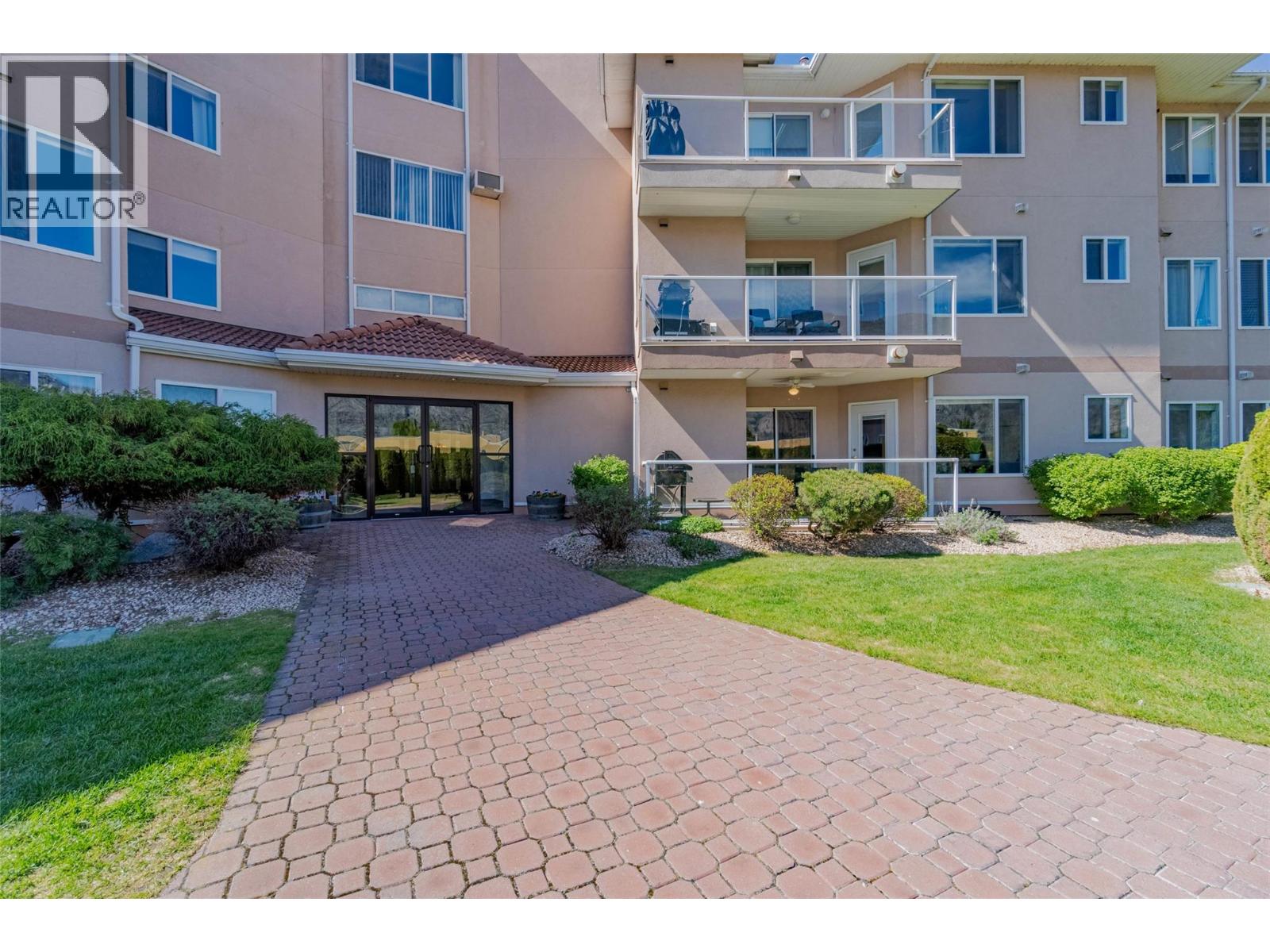 #105 6805 COTTONWOOD Drive - 23