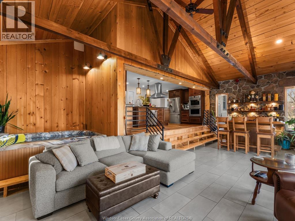 264 PATRICE DRIVE - 16
