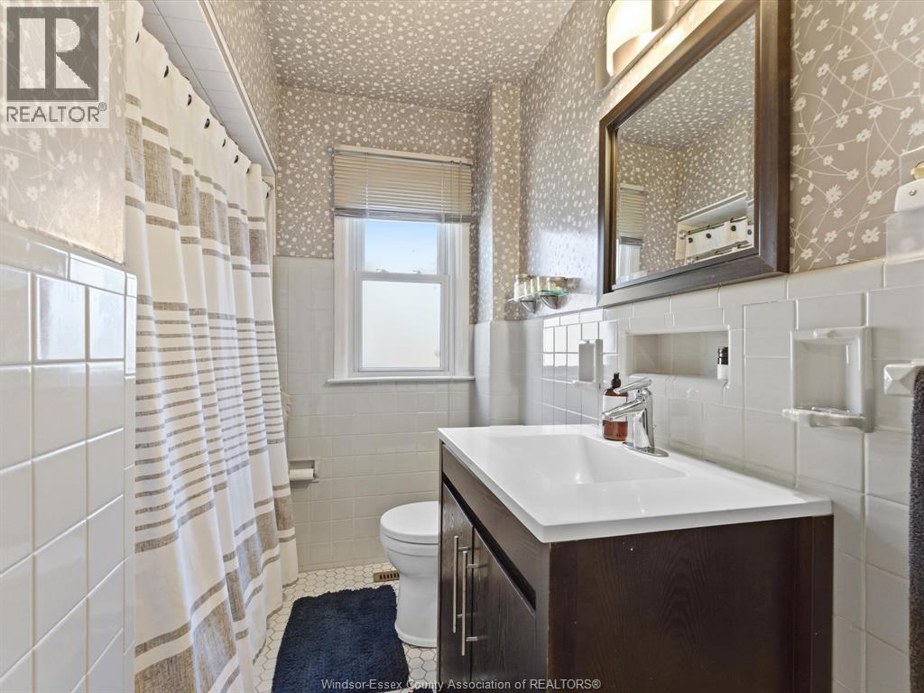 264 PATRICE DRIVE - 27