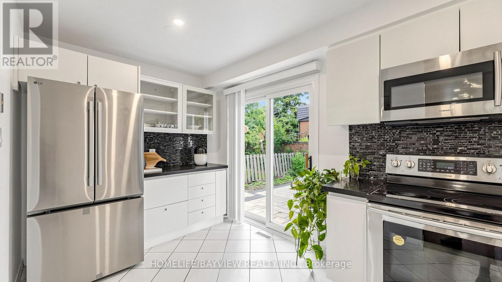 27 BEDLE AVENUE - 15