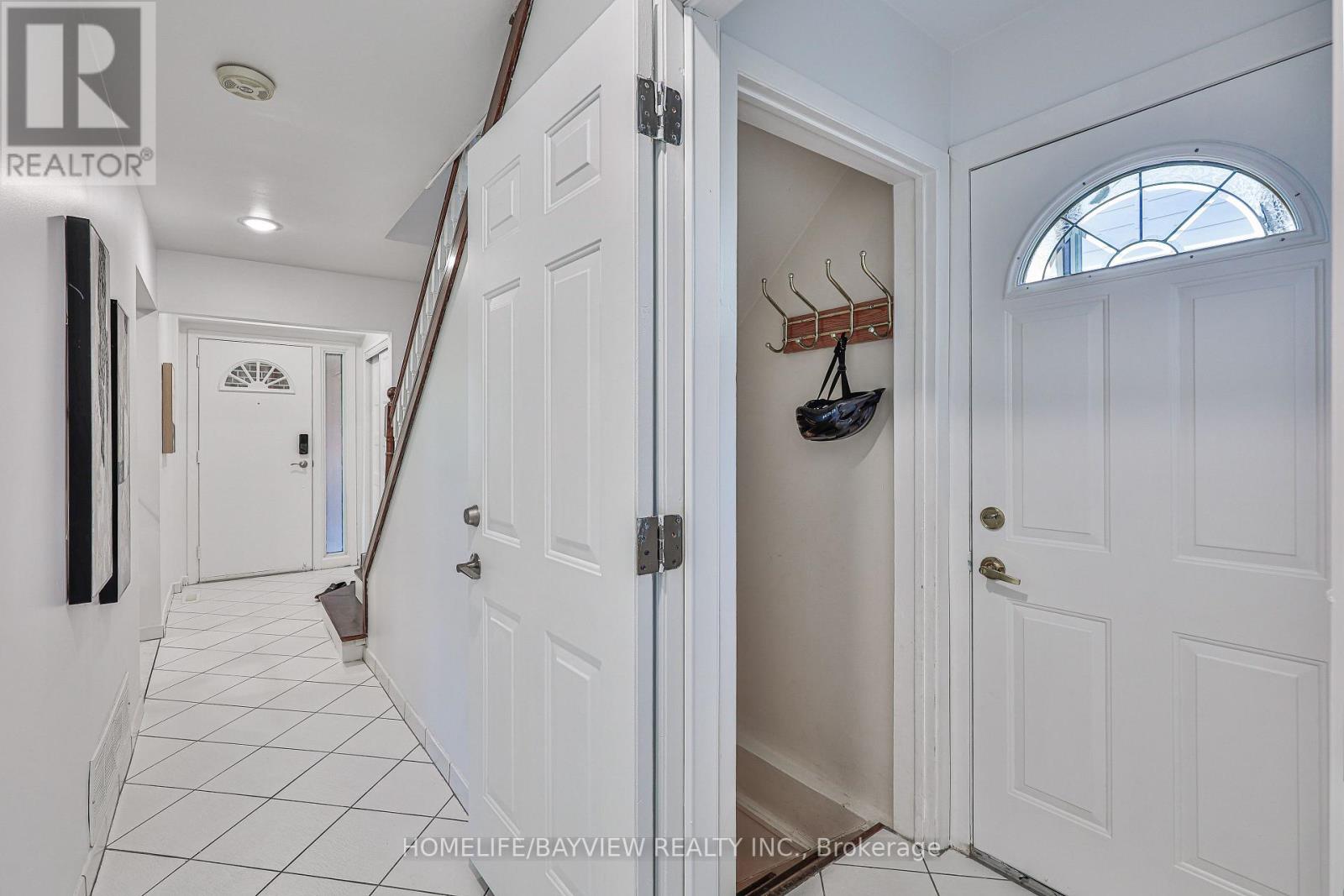 27 BEDLE AVENUE - 34