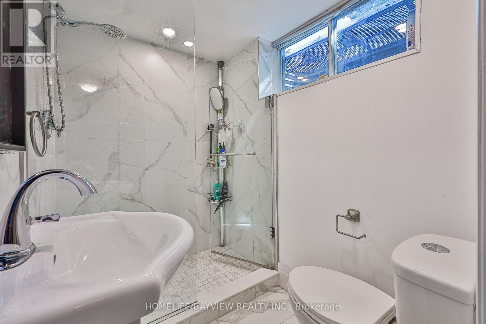 27 BEDLE AVENUE - 40