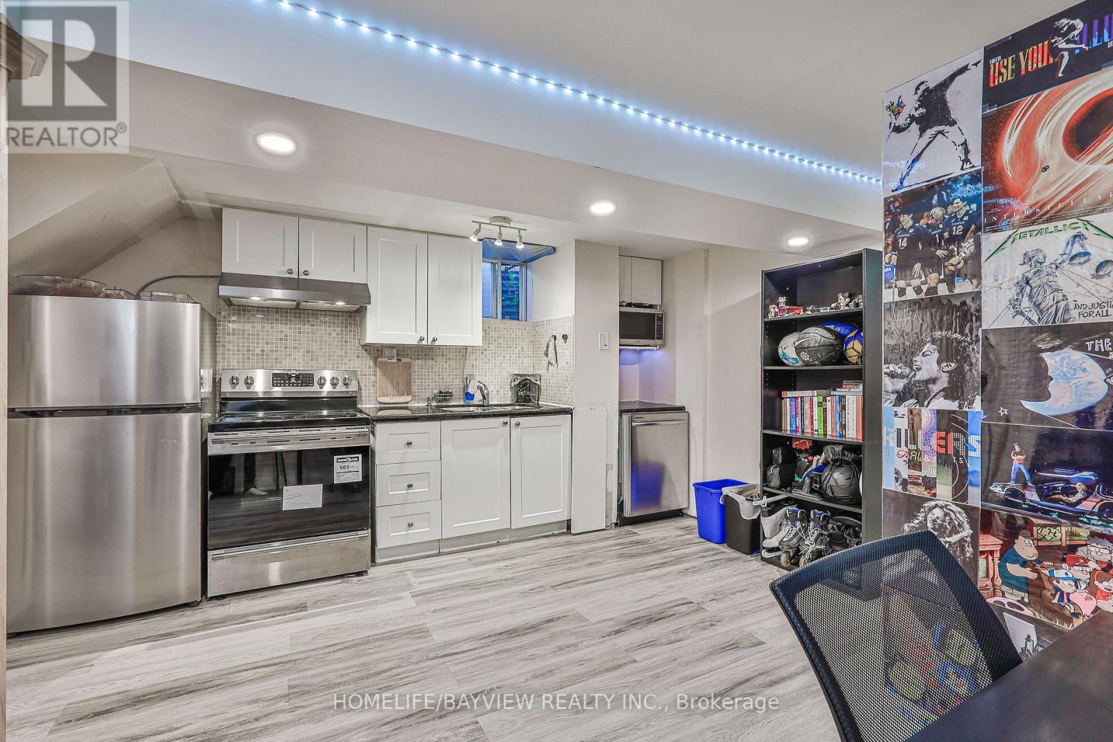 27 BEDLE AVENUE - 35