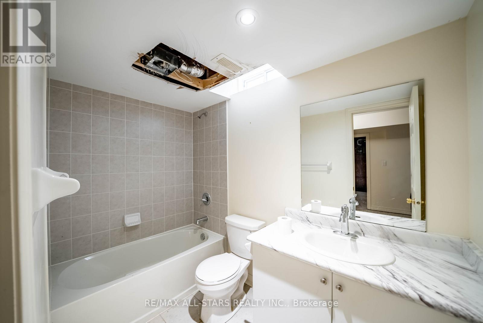 244 GREENWOOD ROAD - 33