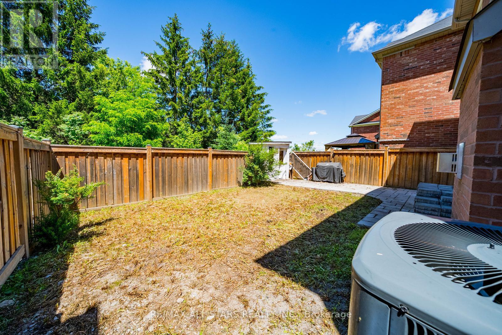 244 GREENWOOD ROAD - 34