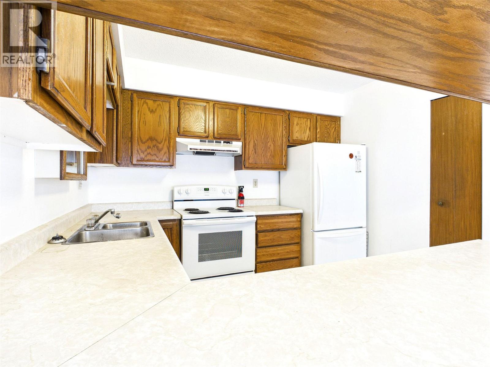 #304 620 Second Street - 8