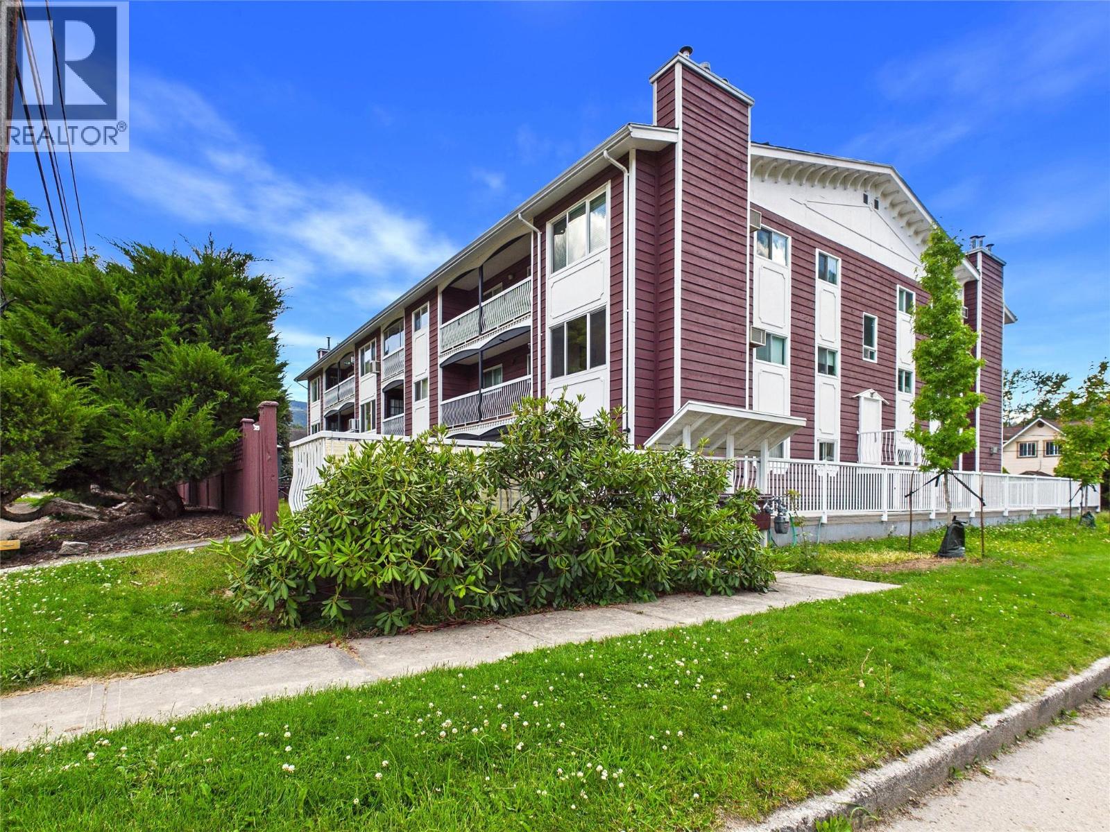#304 620 Second Street - 3