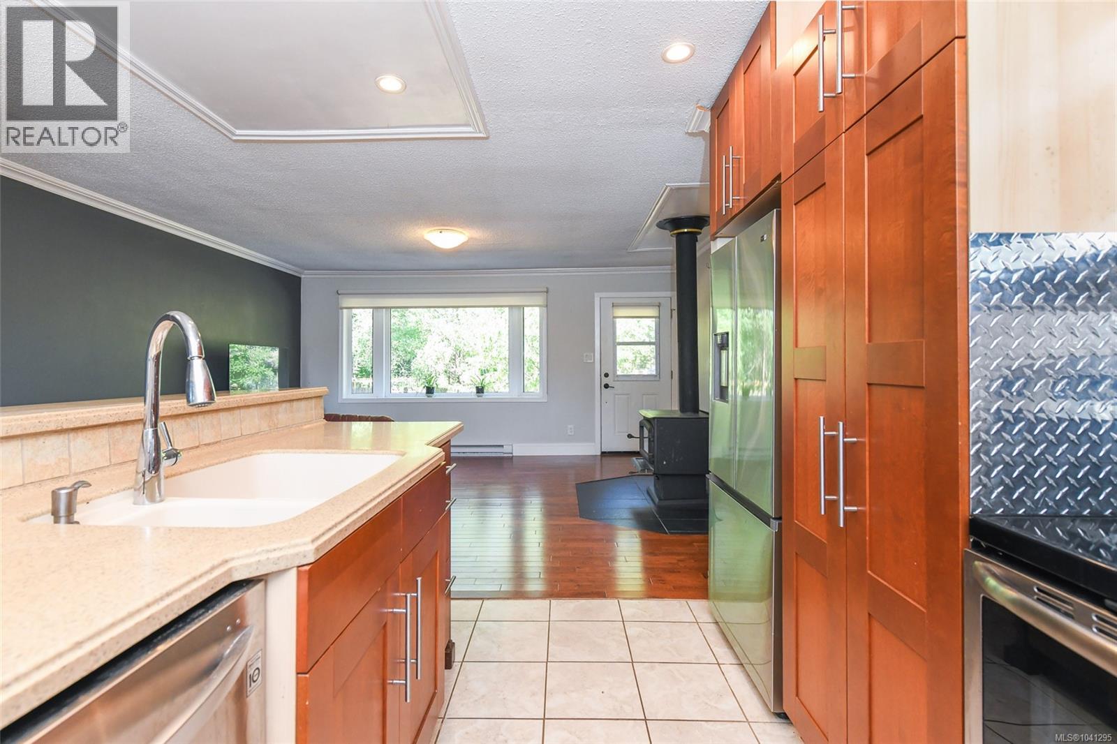4857 Dundas Rd - 12
