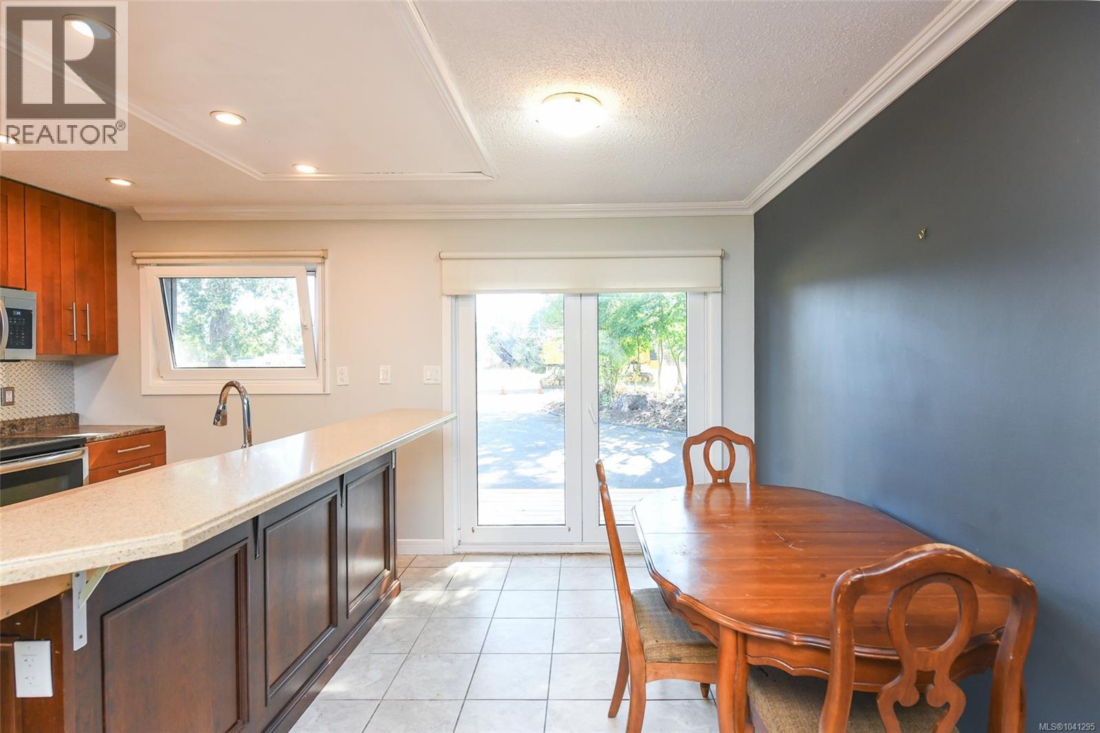 4857 Dundas Rd - 16