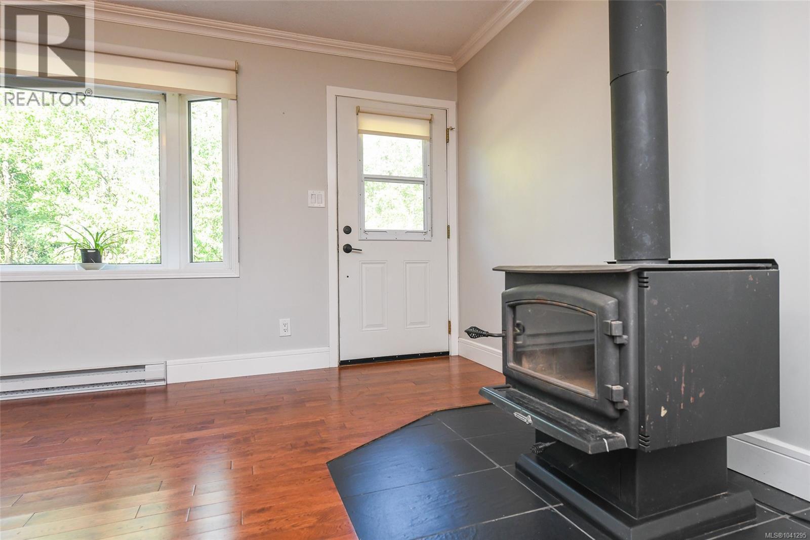 4857 Dundas Rd - 18