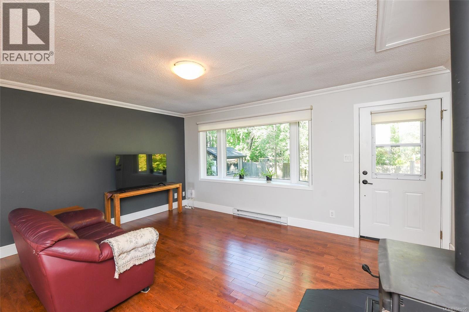 4857 Dundas Rd - 23