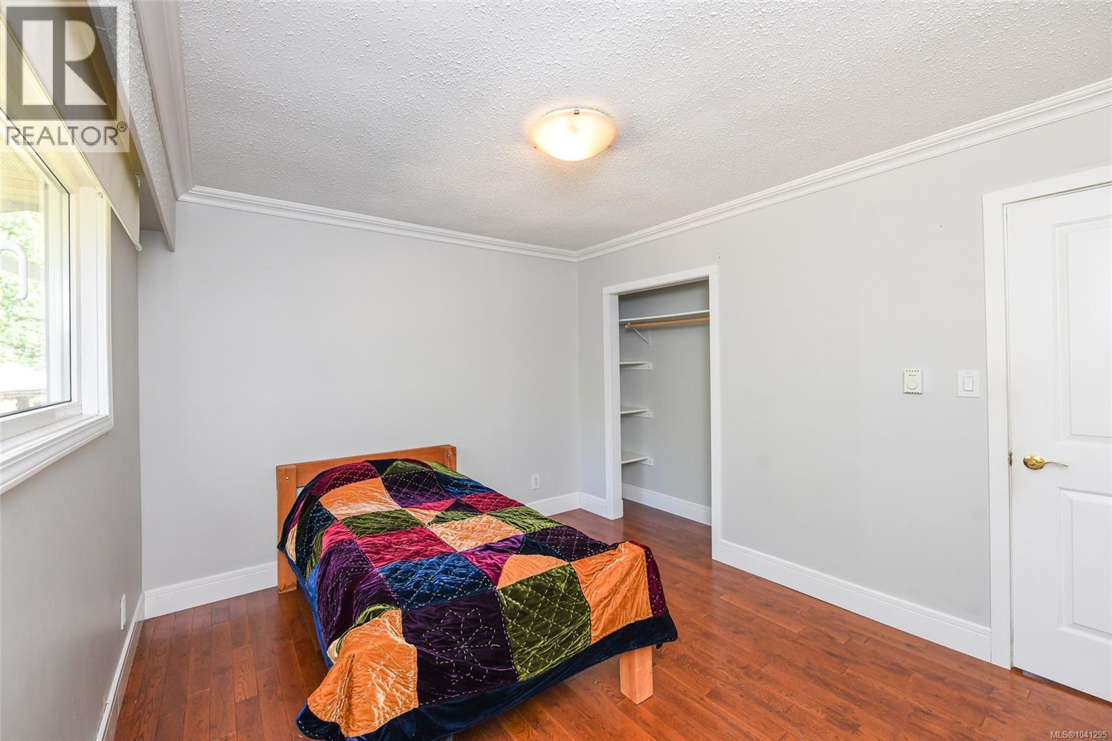 4857 Dundas Rd - Image 30