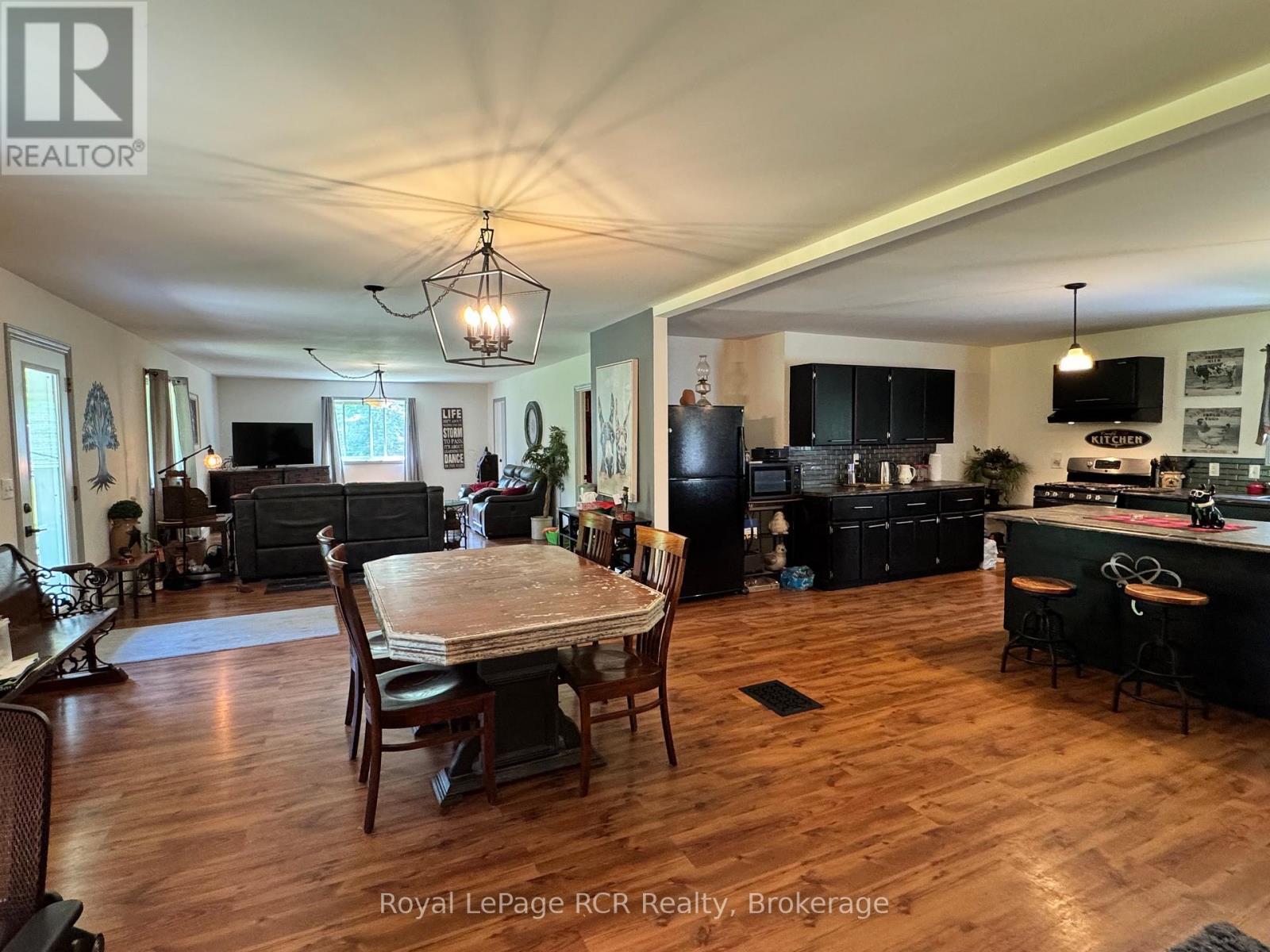 614406 HAMILTON LANE - 12